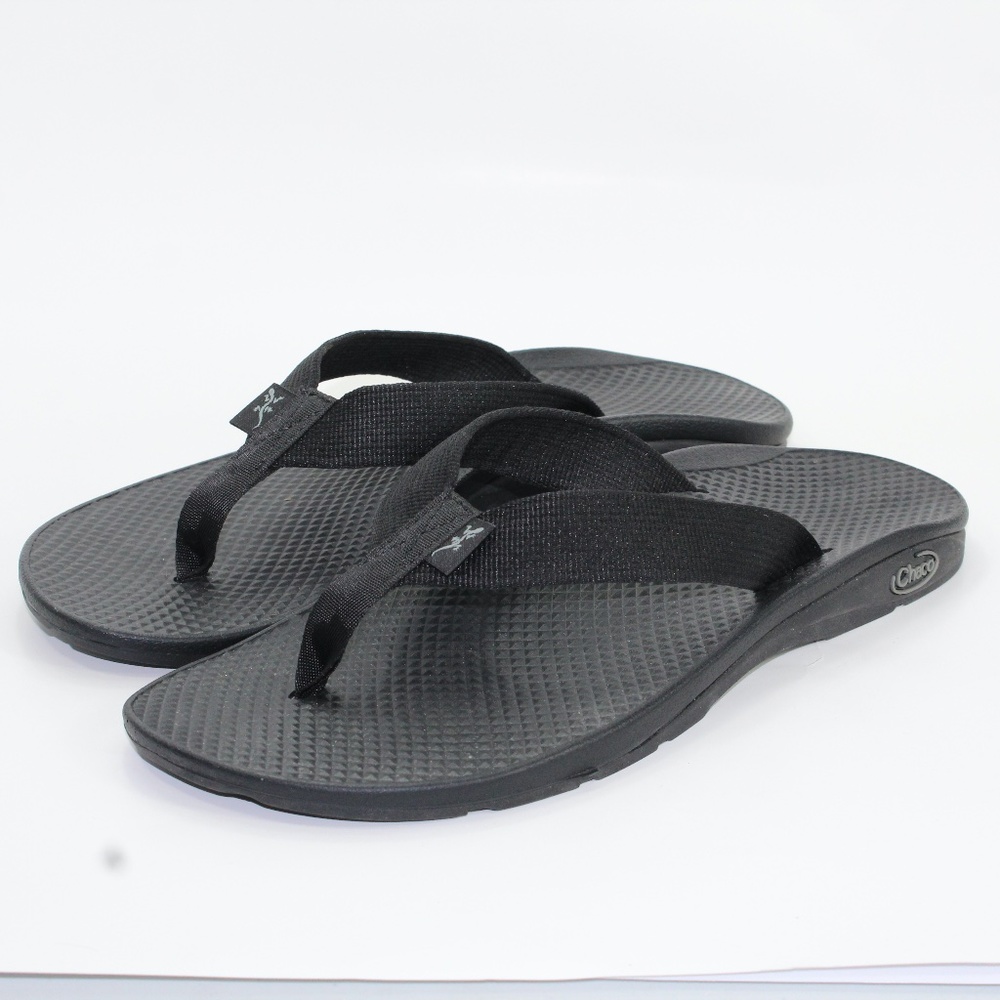 Chaco flip flop sandal. 9W
